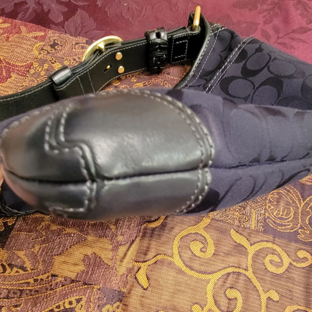 PRICE FIRM - Black Signature COACH Handbag & Wristlet Wallet, circ. 2007 - Picture 10 of 14